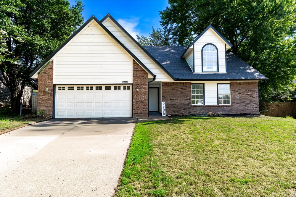 2304 W Ocala Street Broken Arrow, OK 74011