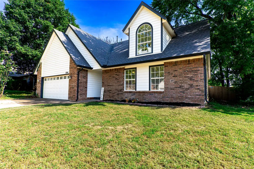2304 W Ocala Street Broken Arrow, OK 74011