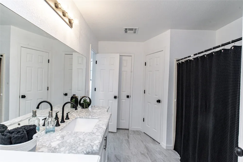 2304 W Ocala Street Broken Arrow, OK 74011