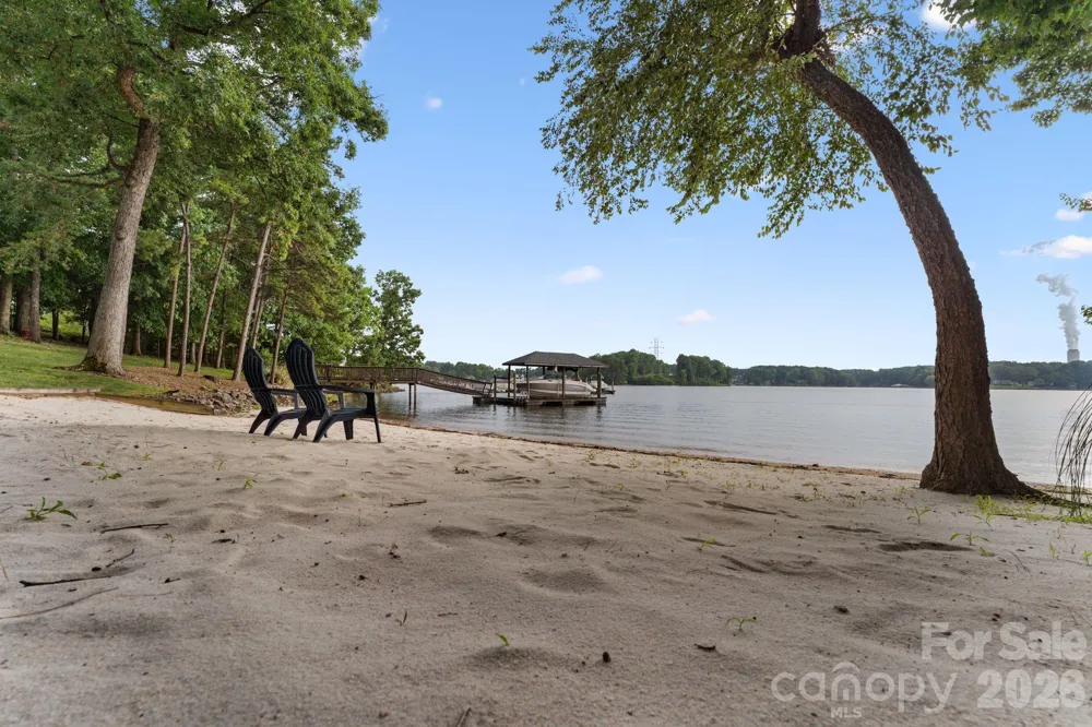 172 Mariner Pointe Lane Mooresville, NC 28117