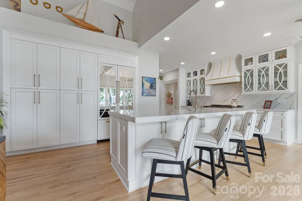 172 Mariner Pointe Lane Mooresville, NC 28117