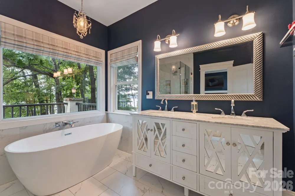 172 Mariner Pointe Lane Mooresville, NC 28117