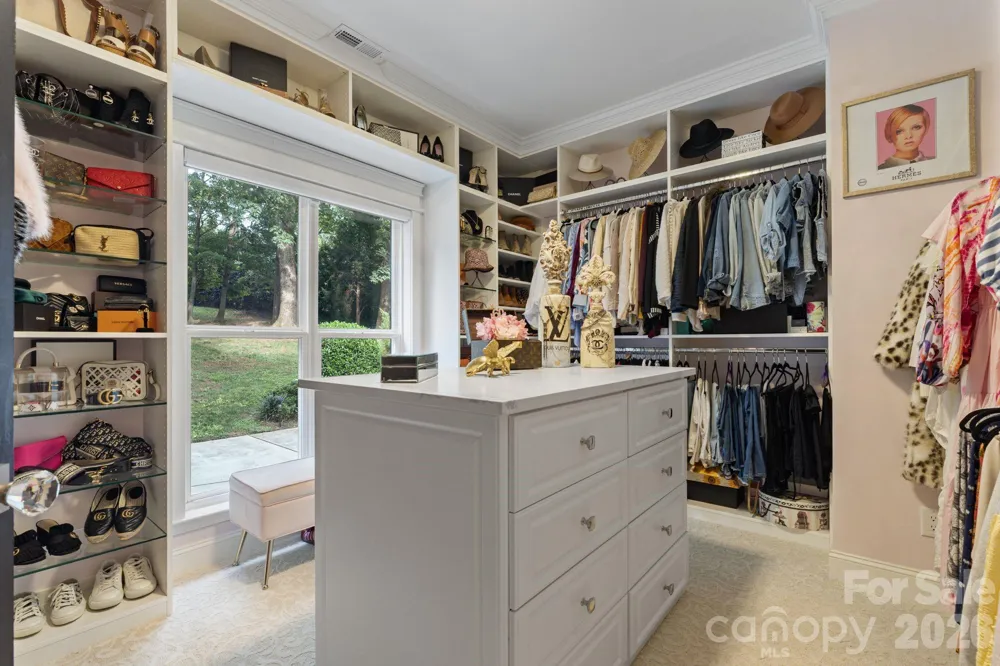 172 Mariner Pointe Lane Mooresville, NC 28117