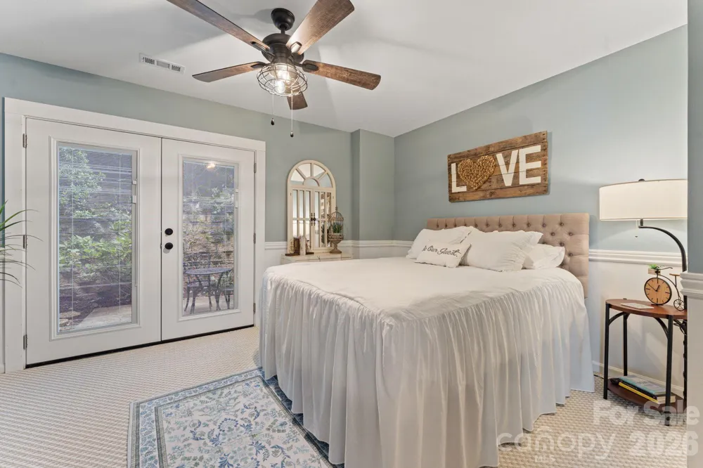 172 Mariner Pointe Lane Mooresville, NC 28117
