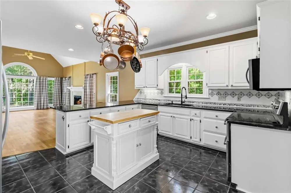 3617 Sierra Drive Stockbridge, GA 30281