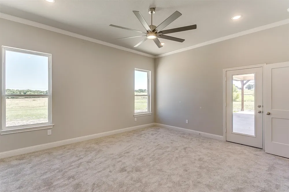 1014 Gonzollas Road Springtown, TX 76082