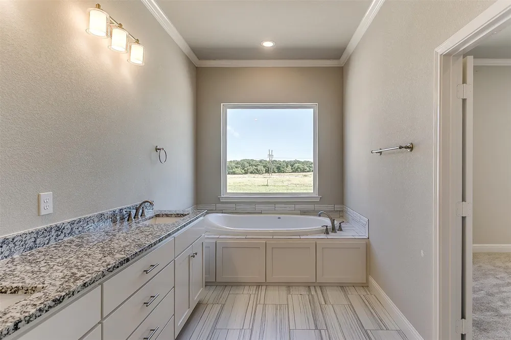 1014 Gonzollas Road Springtown, TX 76082