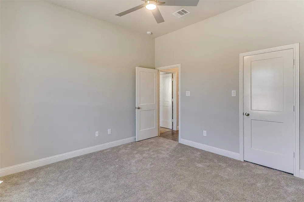 1014 Gonzollas Road Springtown, TX 76082