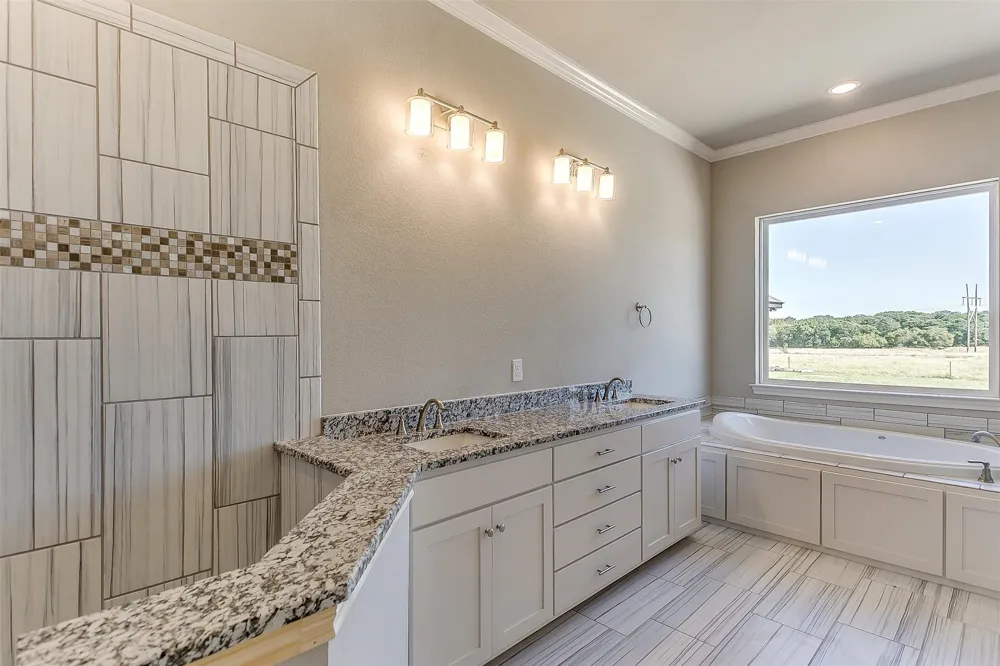 1014 Gonzollas Road Springtown, TX 76082
