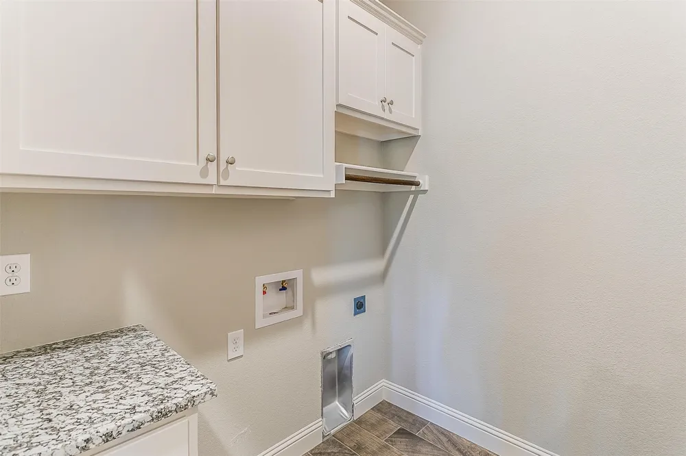 1014 Gonzollas Road Springtown, TX 76082