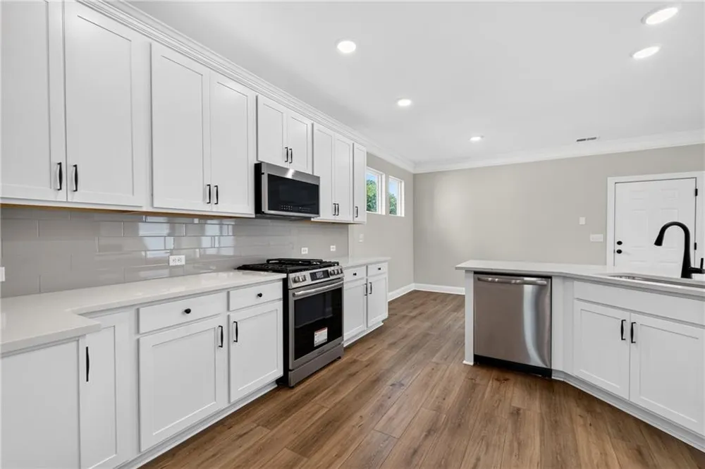 150 Marble Tree Way Ball Ground, GA 30107