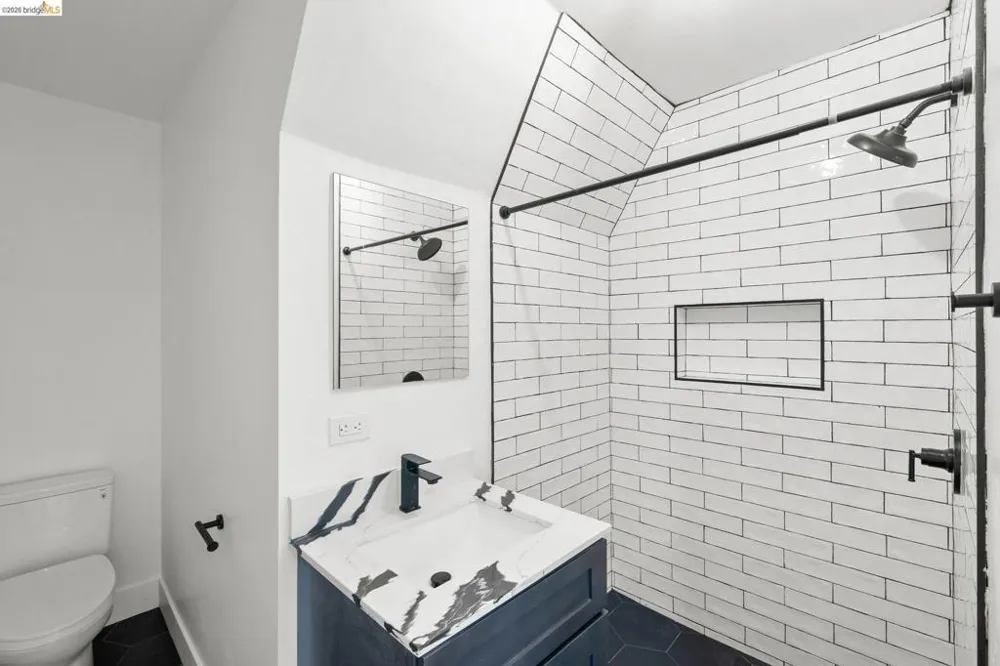 2804 Adeline St. Oakland, CA 94608