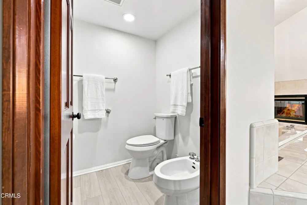 3933 Ocean Drive Oxnard, CA 93035