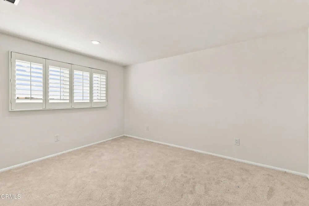 3933 Ocean Drive Oxnard, CA 93035