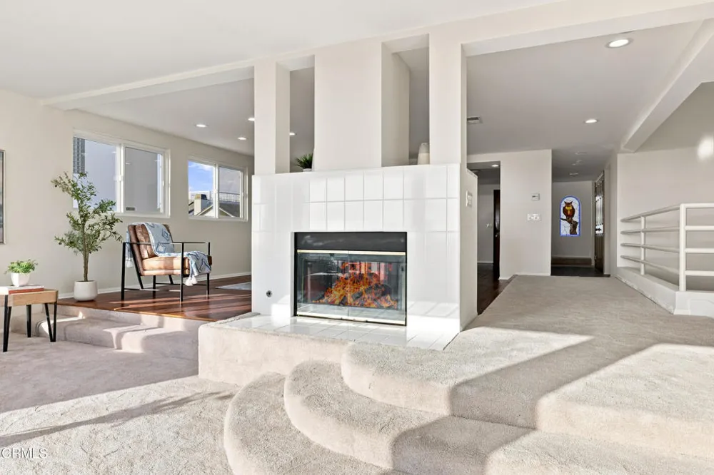 3933 Ocean Drive Oxnard, CA 93035