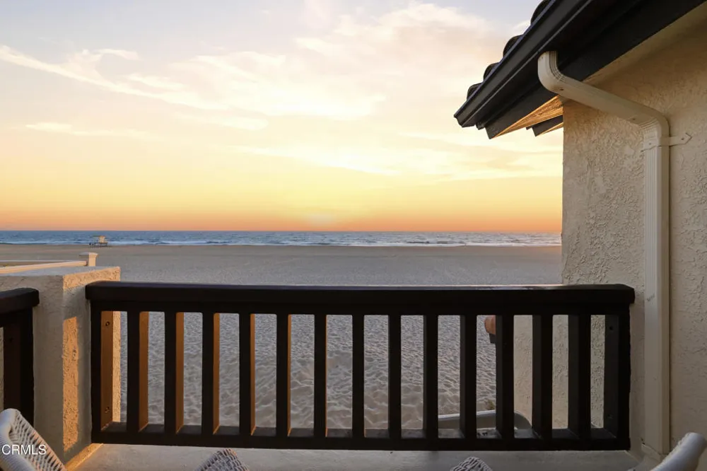 3933 Ocean Drive Oxnard, CA 93035