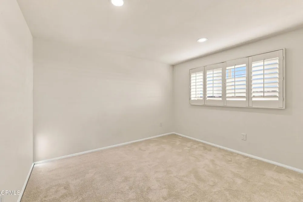 3933 Ocean Drive Oxnard, CA 93035
