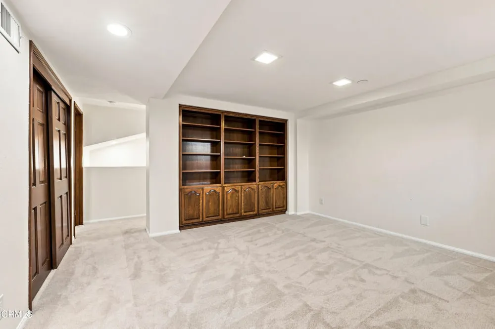 3933 Ocean Drive Oxnard, CA 93035