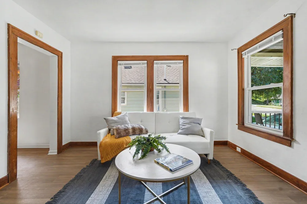 934 Diamond Avenue NE Grand Rapids, MI 49503