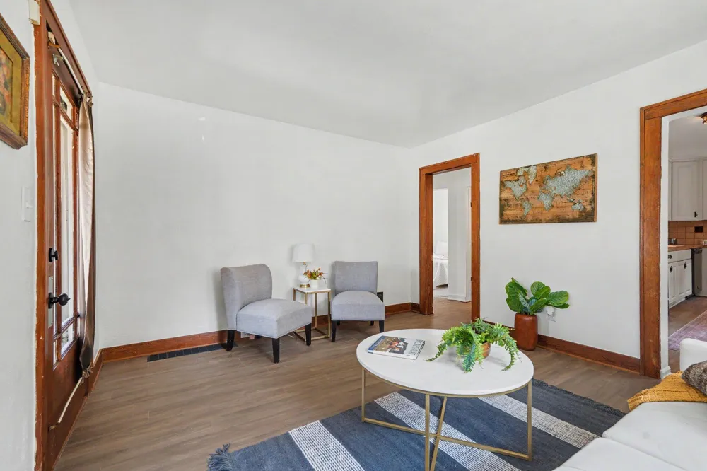 934 Diamond Avenue NE Grand Rapids, MI 49503
