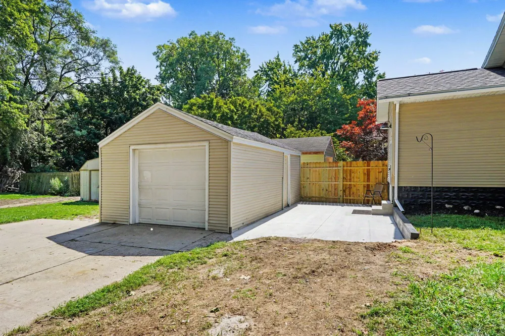 934 Diamond Avenue NE Grand Rapids, MI 49503