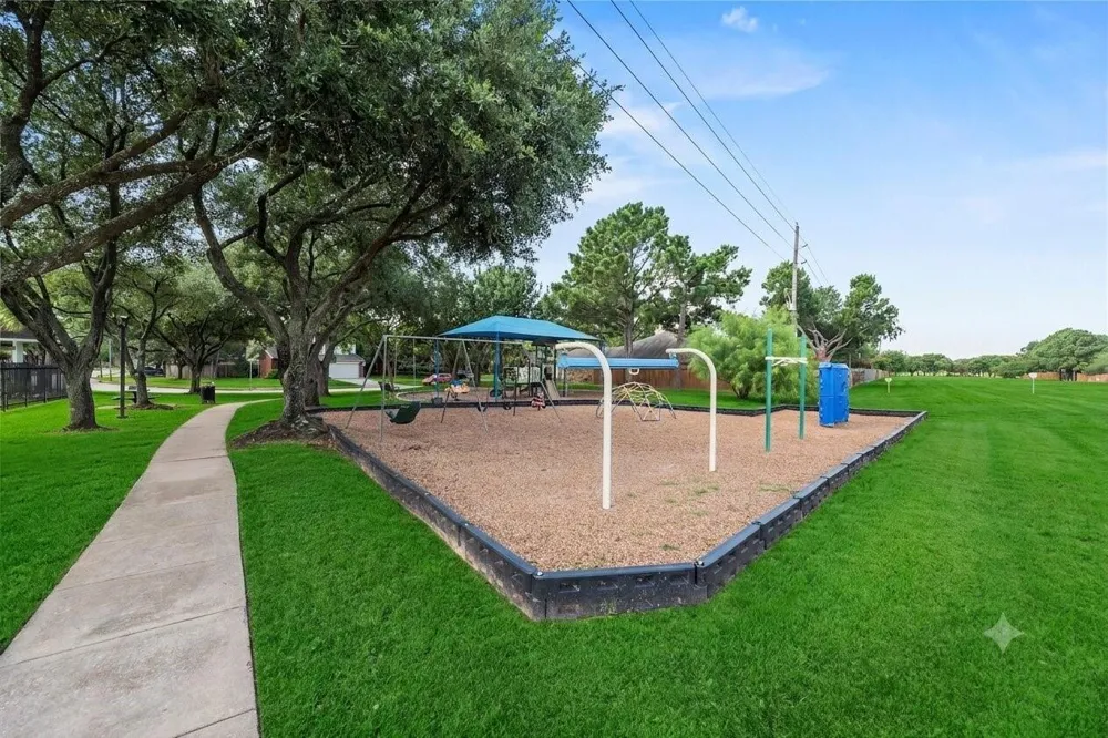 17414 Erin Way Court Houston, TX 77095