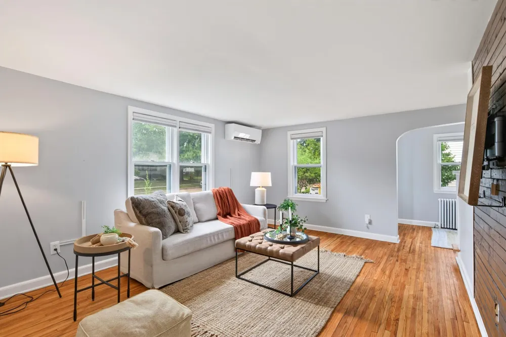 115 S Cedar Street Chaska, MN 55318