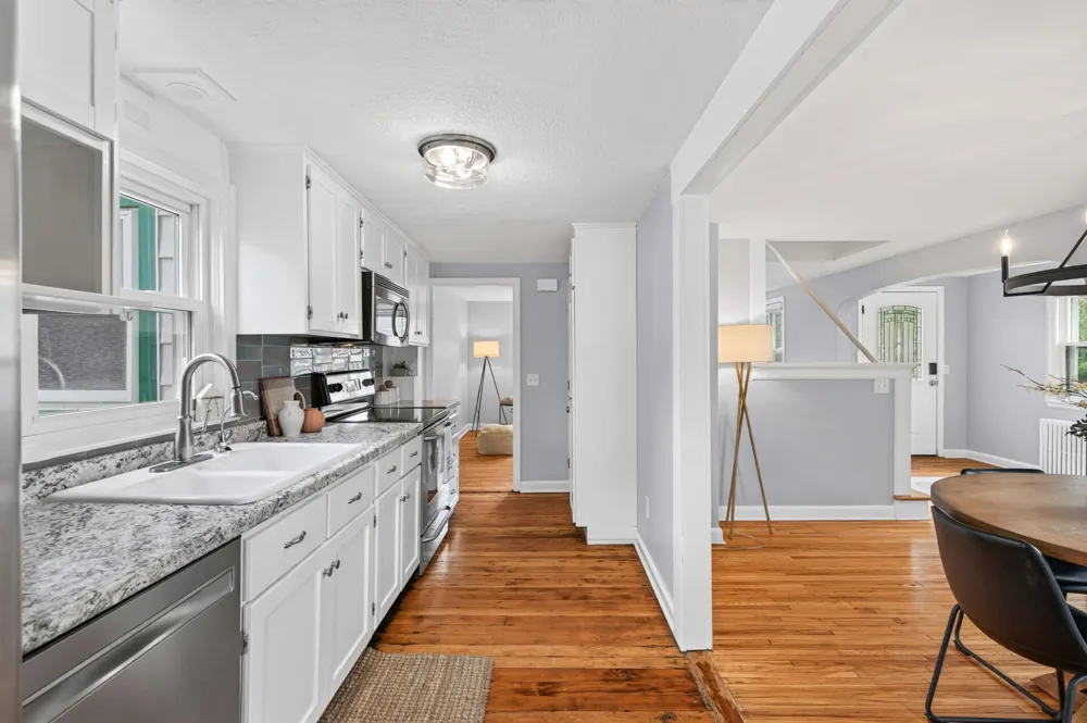 115 S Cedar Street Chaska, MN 55318