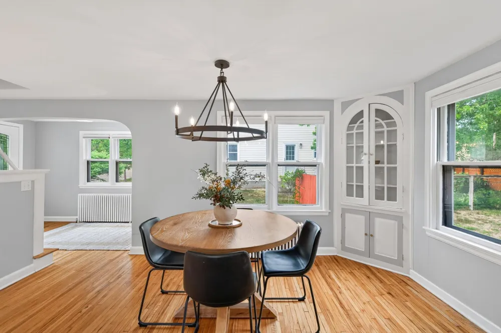 115 S Cedar Street Chaska, MN 55318