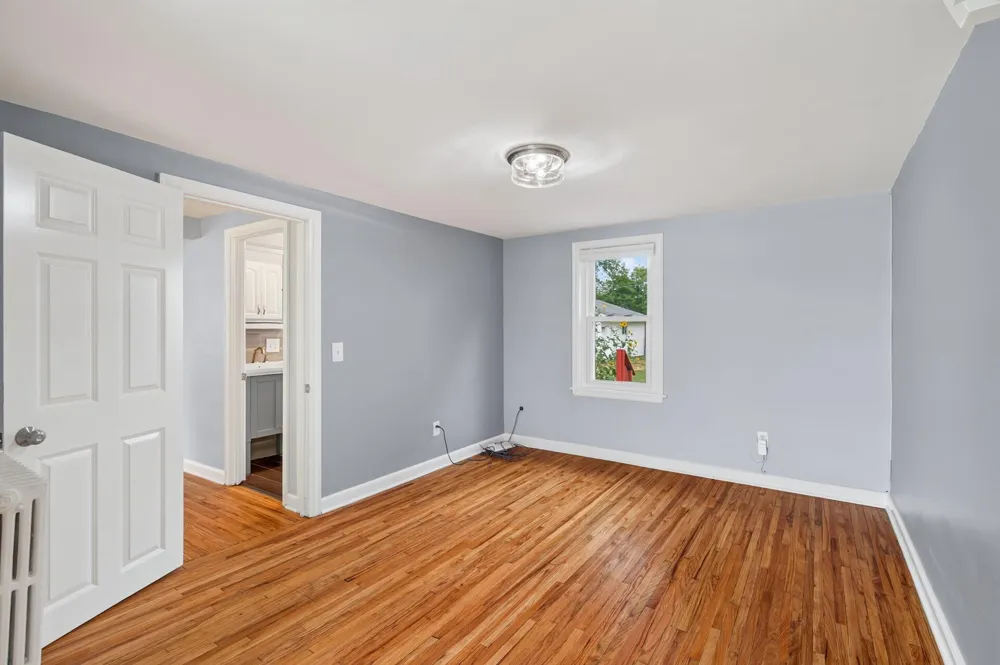 115 S Cedar Street Chaska, MN 55318