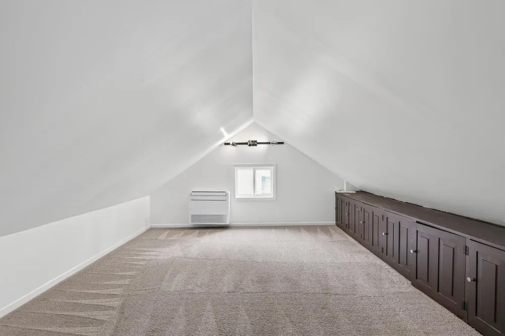 115 S Cedar Street Chaska, MN 55318