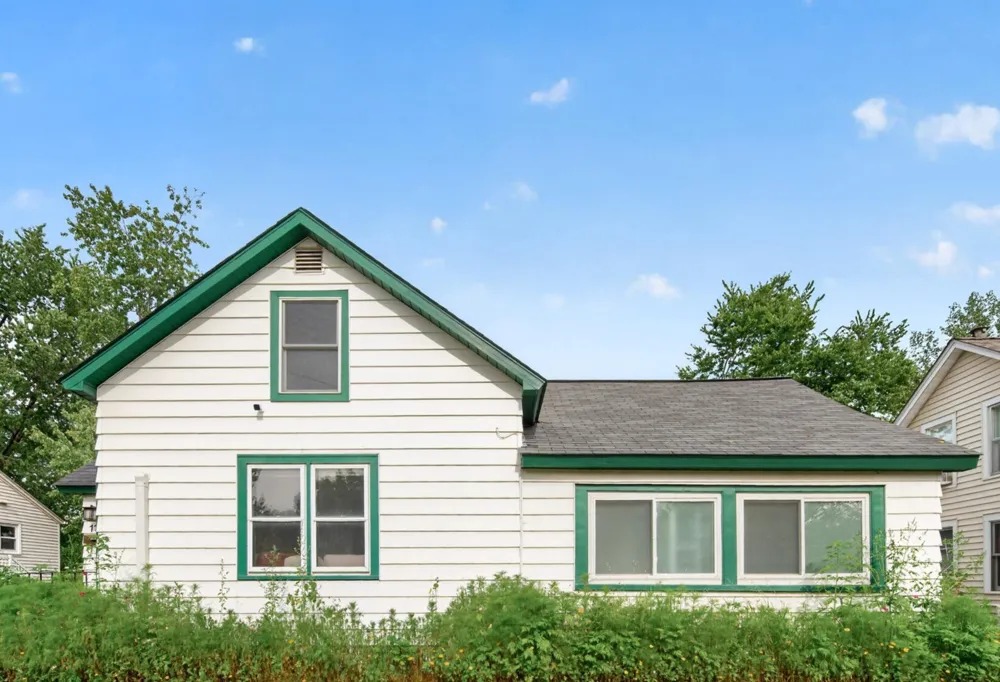 115 S Cedar Street Chaska, MN 55318