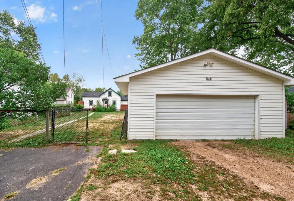 115 S Cedar Street Chaska, MN 55318