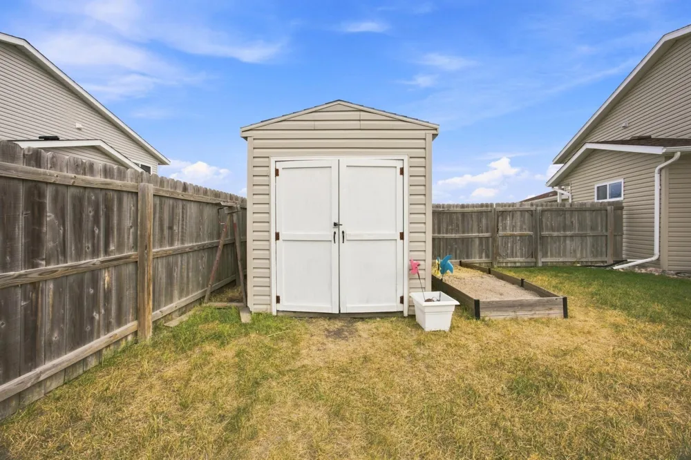 3545 58th Court S Fargo, ND 58104