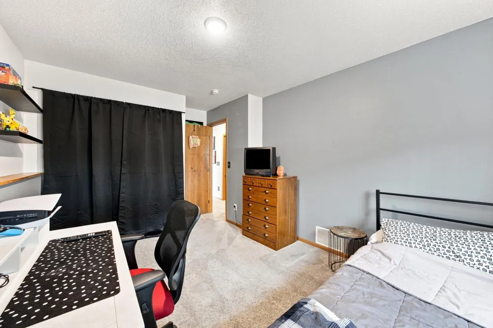 3545 58th Court S Fargo, ND 58104