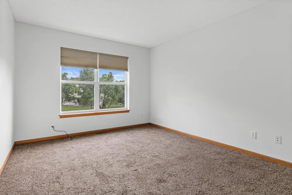 16913 90th Court Maple Grove, MN 55311