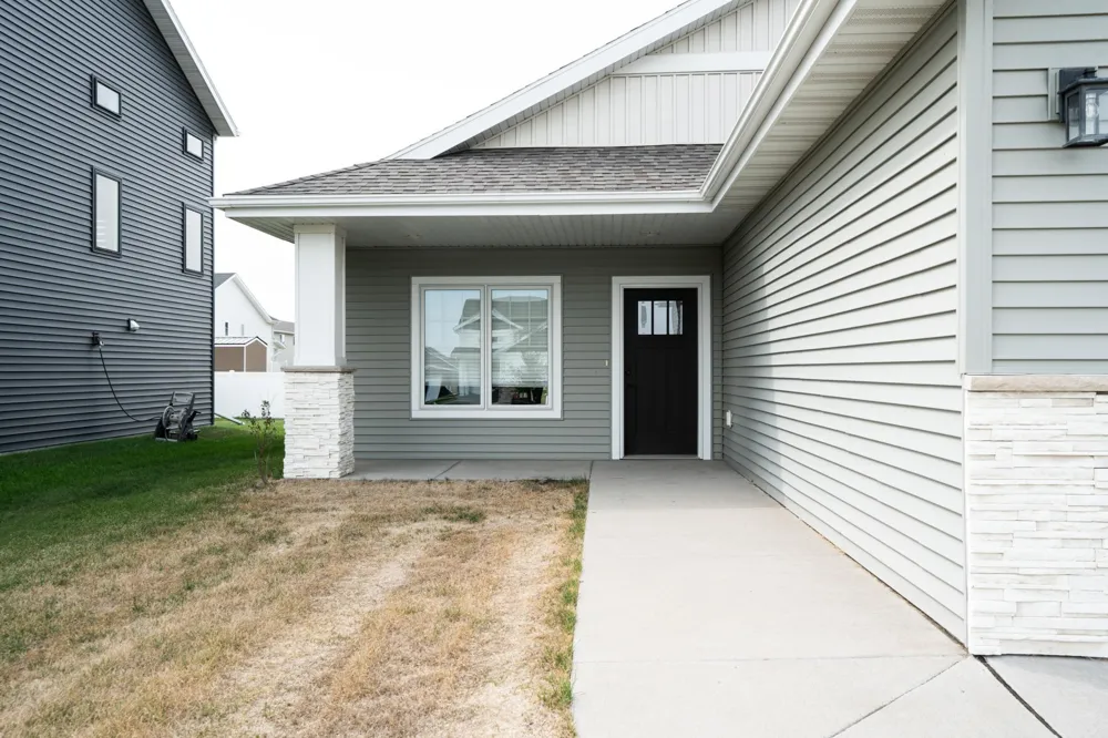 7463 17th Street S Fargo, ND 58104