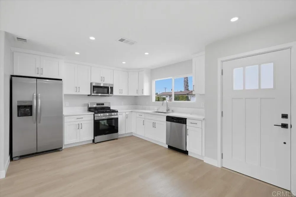 14549 Kittery Street Poway, CA 92064