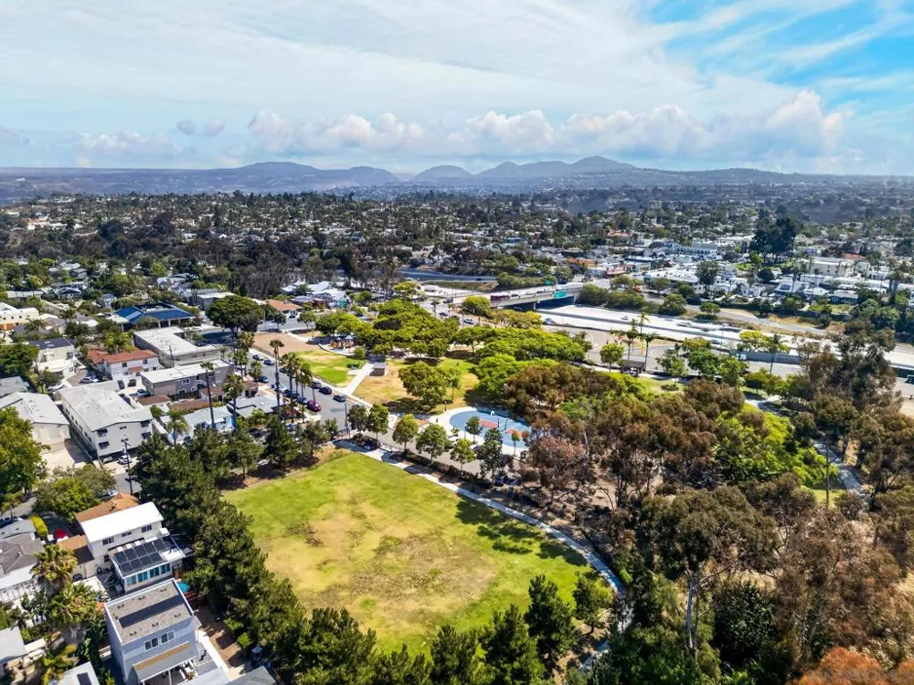 4668 E Mountain View Dr San Diego, CA 92116