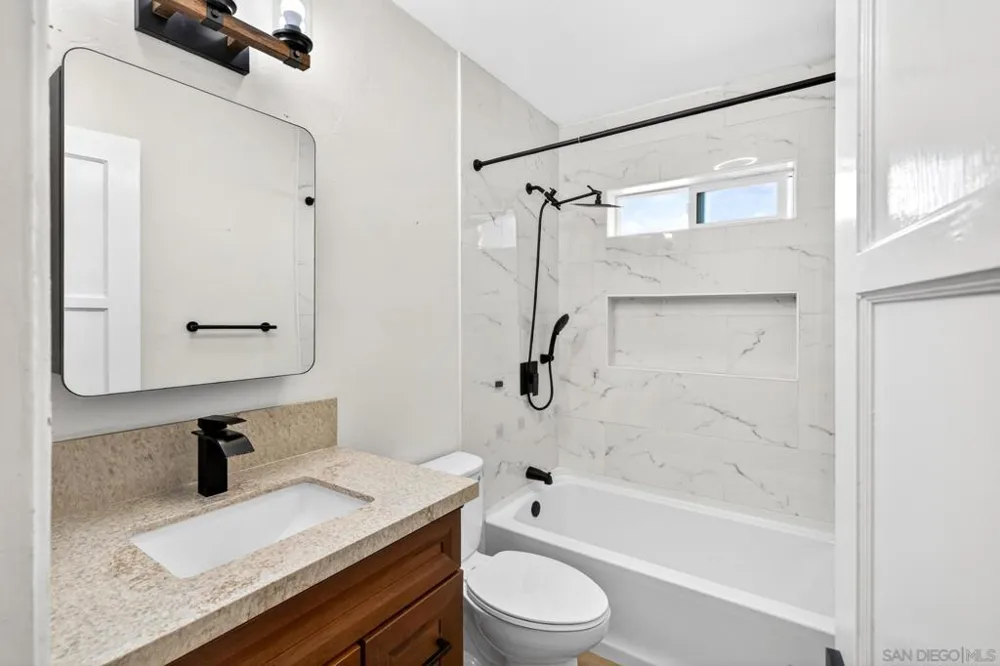 4668 E Mountain View Dr San Diego, CA 92116
