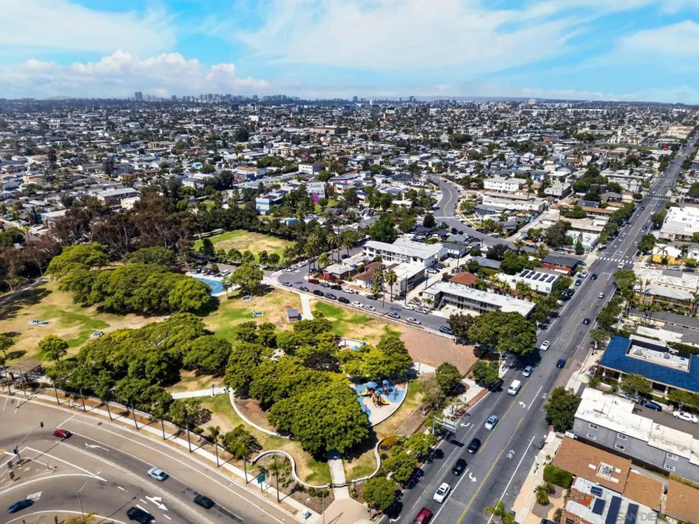 4668 E Mountain View Dr San Diego, CA 92116