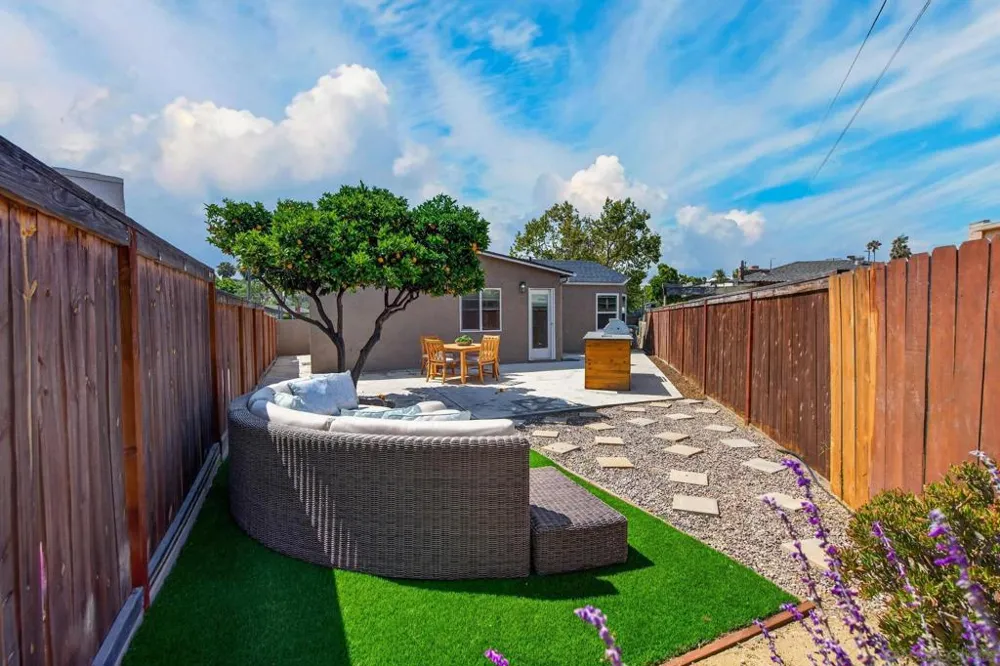 4668 E Mountain View Dr San Diego, CA 92116