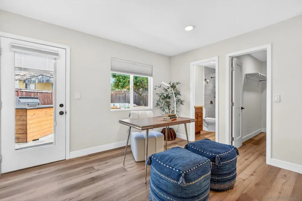 4668 E Mountain View Dr San Diego, CA 92116