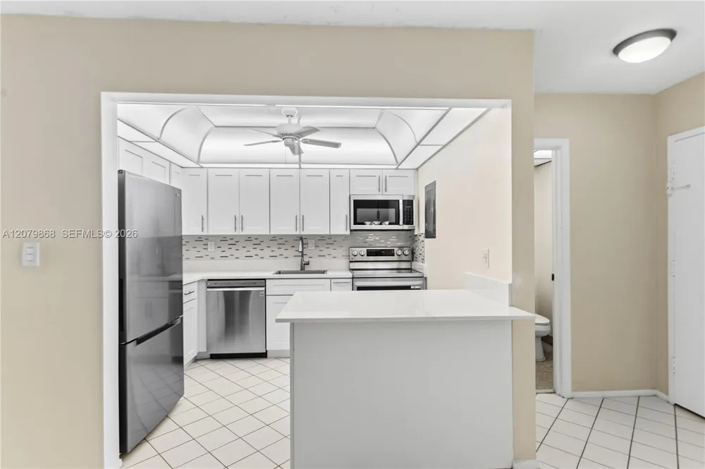 7300 NW 17th St #310 Plantation, FL 33313