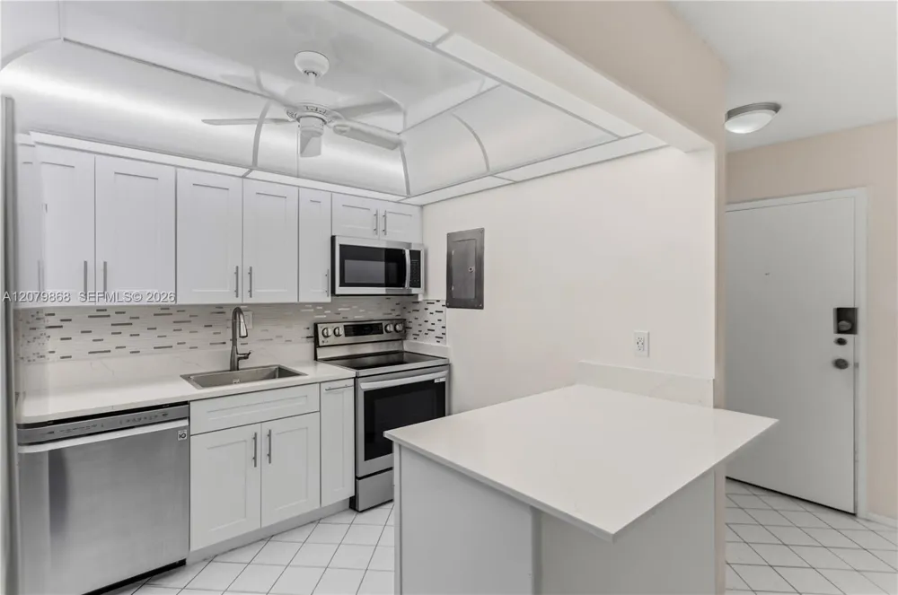 7300 NW 17th St #310 Plantation, FL 33313