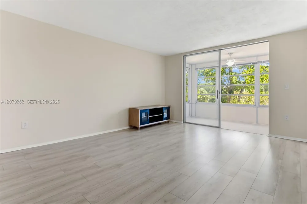 7300 NW 17th St #310 Plantation, FL 33313