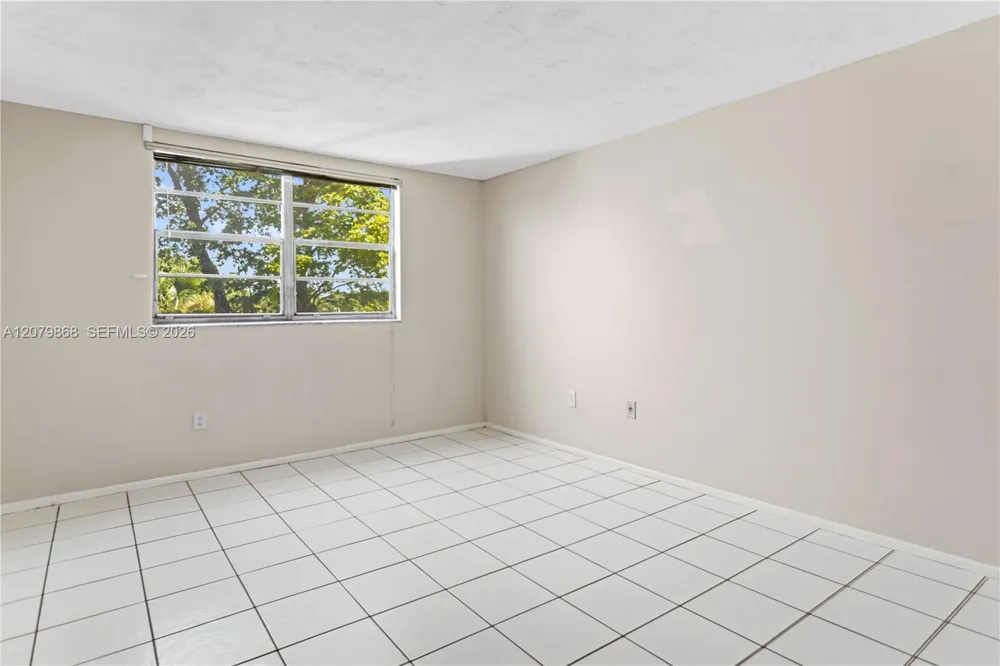 7300 NW 17th St #310 Plantation, FL 33313