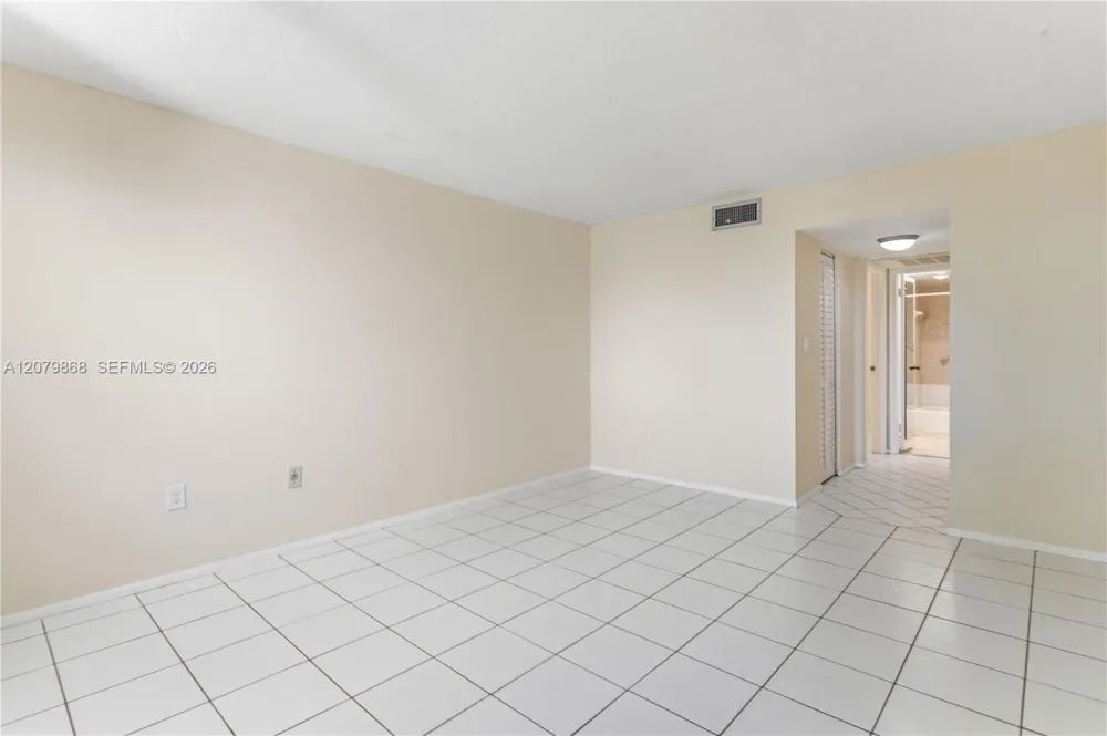 7300 NW 17th St #310 Plantation, FL 33313