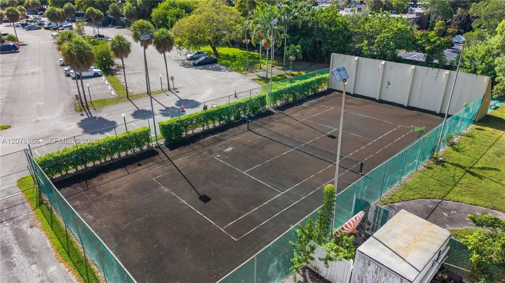 7300 NW 17th St #310 Plantation, FL 33313