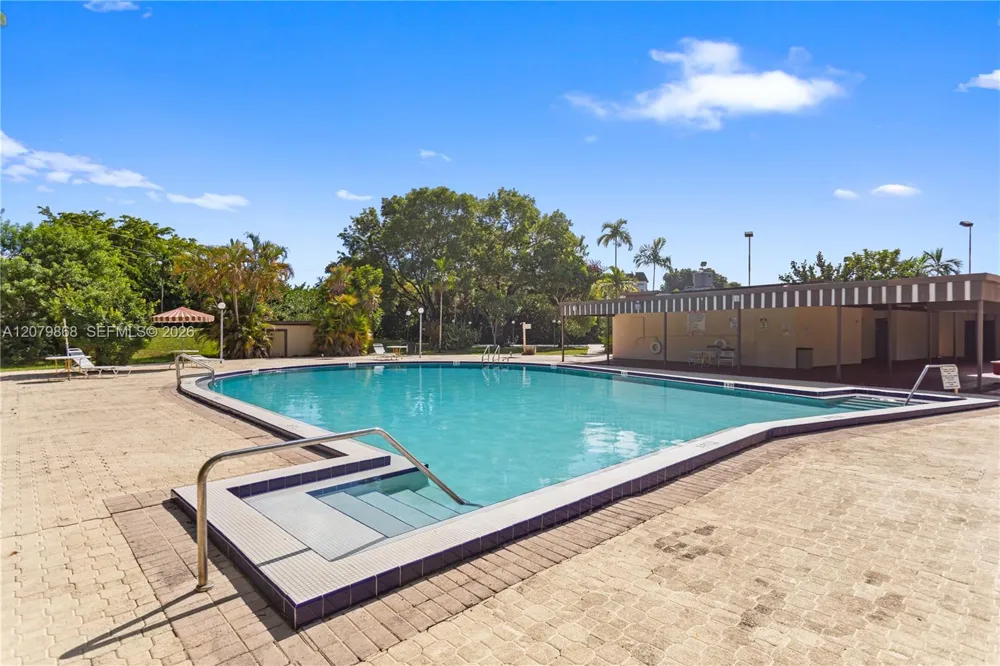 7300 NW 17th St #310 Plantation, FL 33313